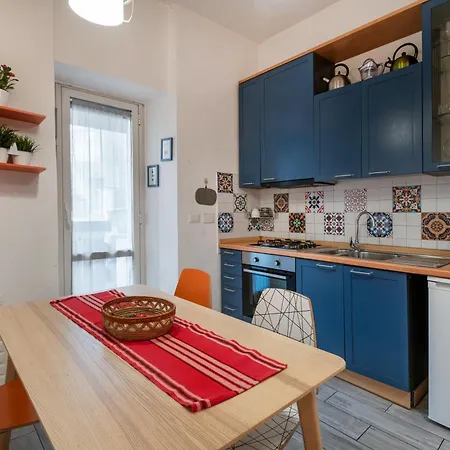 Lilli Holidays Apartament *